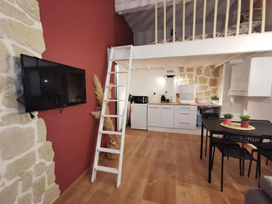 Centre Ville Montpellier - Appartement Au Coeur De L'Ecusson Luaran gambar