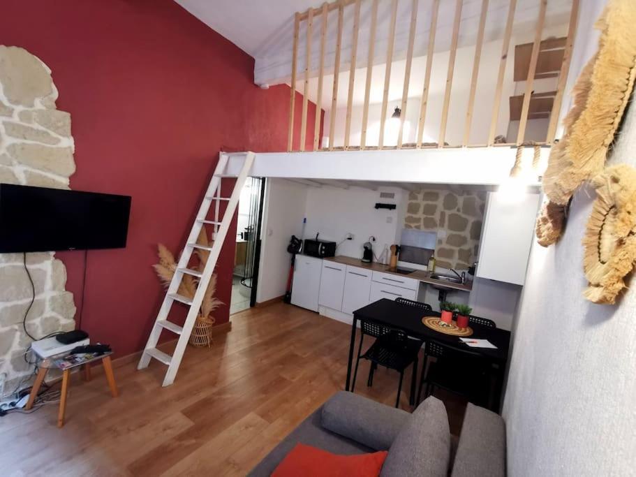Centre Ville Montpellier - Appartement Au Coeur De L'Ecusson Luaran gambar